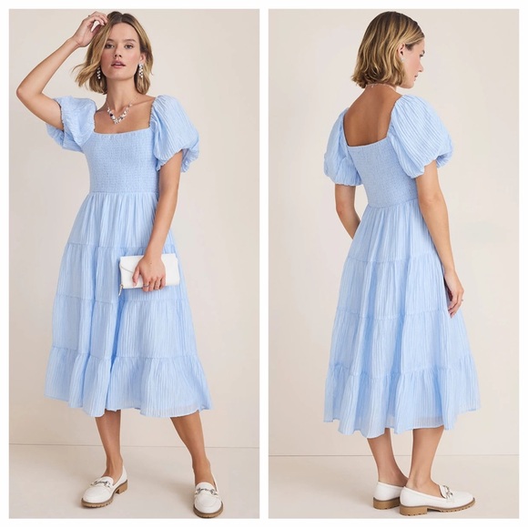 Francesca's Collections Dresses & Skirts - Francesca's Collections Light Blue Smocked Puff Sleeve Midi Dress
